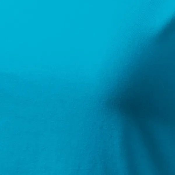 Naisten trendikäs T-paita - 100% puuvillaa maksimaalisen mukavuuden takaamiseksi