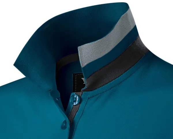 Naisten mekko kauluksella - Kaulus, jossa on kaksi käyttötapaa