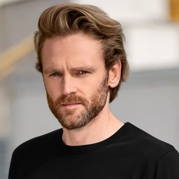 Kestävä miesten pitkähihainen T-paita - Klassinen pyöreä pääntie