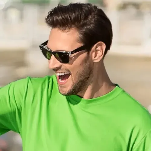 Miesten klassinen t-paita - Klassinen pyöreä pääntie