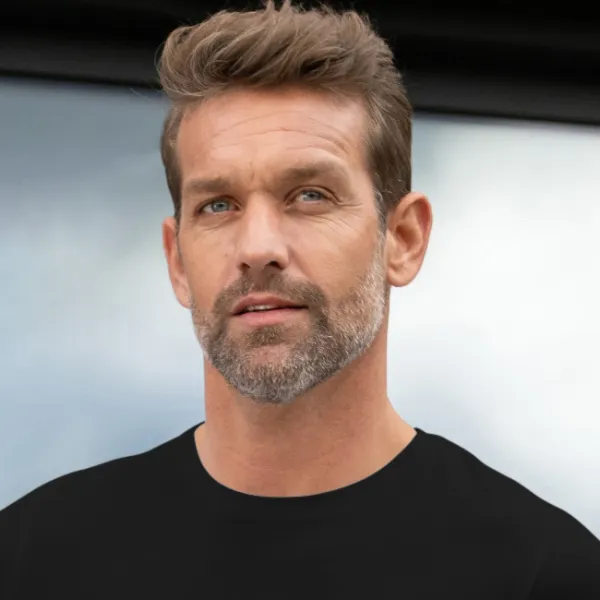 Ainutlaatuinen miesten T-paita - Klassinen pyöreä pääntie